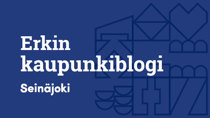 Erkin kaupunkiblogi ja Seinäjoki tekstit sinisellä kuosipohjalla.