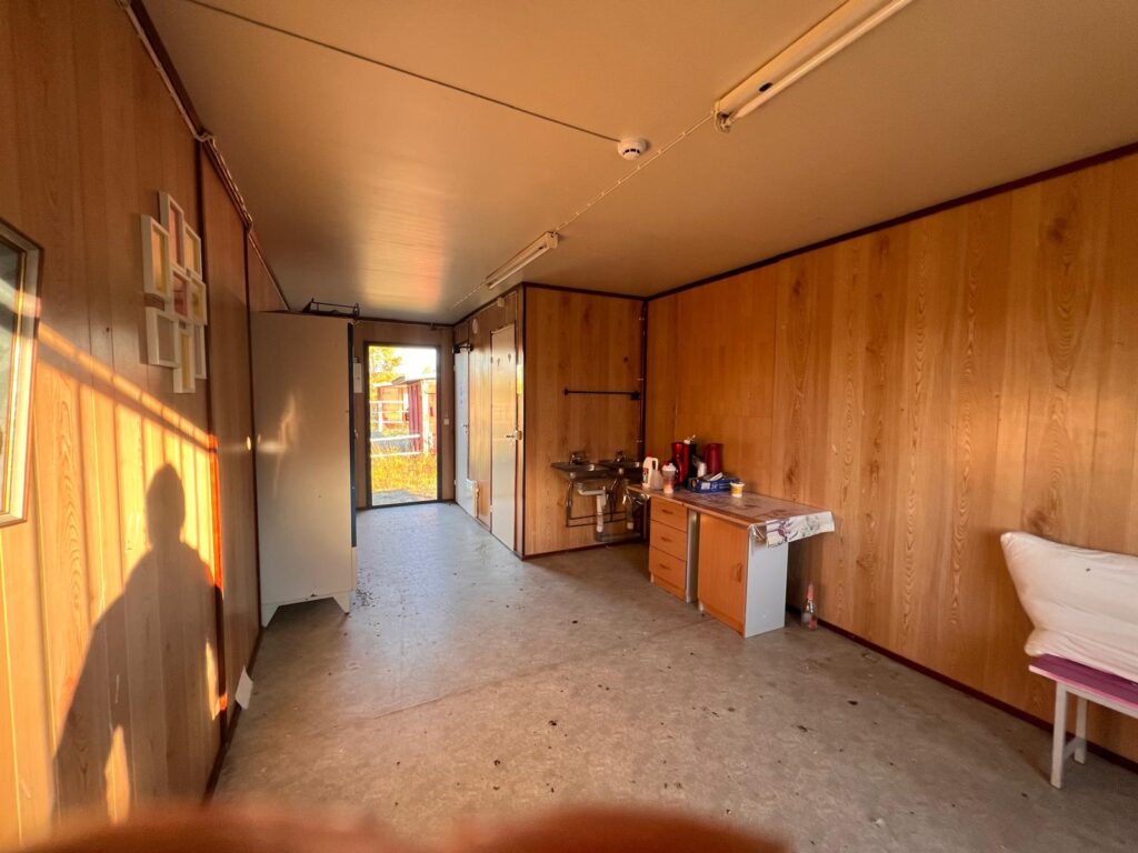 Konttirakennus sisältä