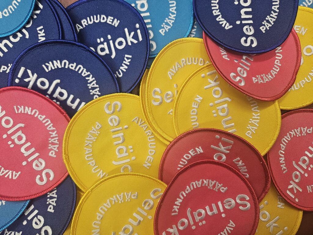 Seinäjoen kaupungin haalarimerkkejä